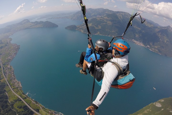 Flying over the lake Flights' Info